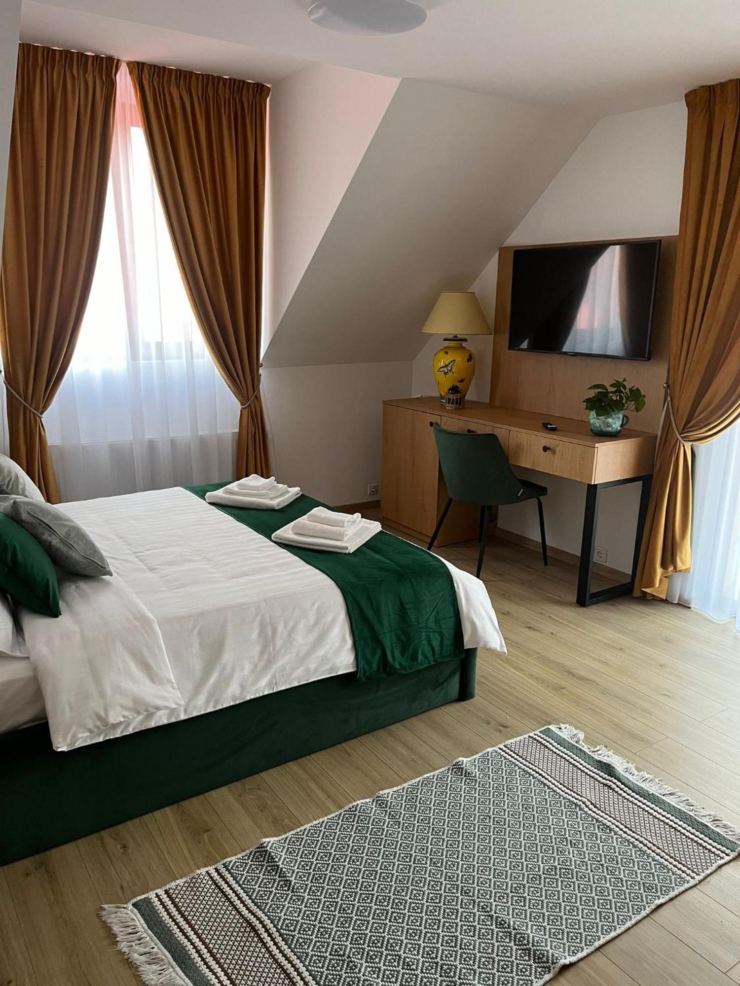 Kilometru108 Hotel Leordina Екстериор снимка